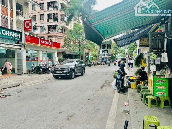 HOA HẬU MẶT PHỐ ĐỘI NHÂN. NHÀ 4 TẦNG – KINH DOANH CỰC TỐT. MẶT TIỀN RỘNG HẬU NỞ- HIẾM