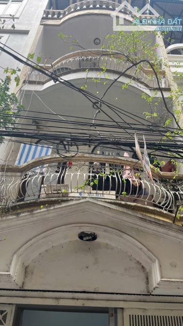 ĐỘI CẤN - BÁN ĐẤT TẶNG NHÀ - OTO ĐỖ CỬA VÀO NHÀ - BÀI ĐỖ SIÊU XE CỰC RỘNG