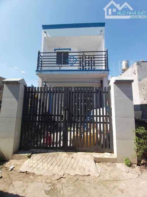 BÁN NHÀ QUẬN 9,NHÀ 2 TẦNG DT 60M,NGAY ĐƯỜNG NGUYỄN XIỂN,CHỈ 1.95TỶ TL PHƯỜNG LONG THẠNH MỸ