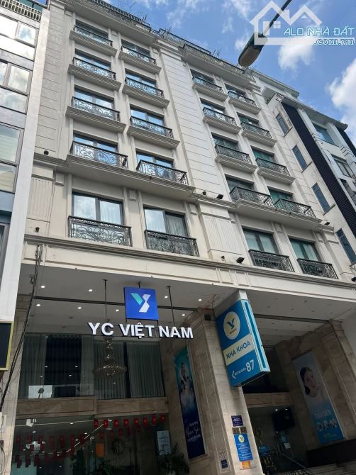 Cần bán toà văn phòng mặt phố Bùi Thị Xuân diện tích 140m2 x 12 tầng MT 7,5m giá 148 tỷ
