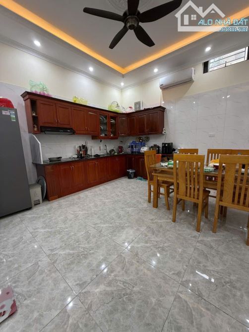 Bán Nhà 3 Tầng Khu 10 Đại Phúc Gần Nguyễn Đăng Đạo 200m Ra Ngã 6 Mt 4.9m Dt 58m2 Giá 5.1Tỷ