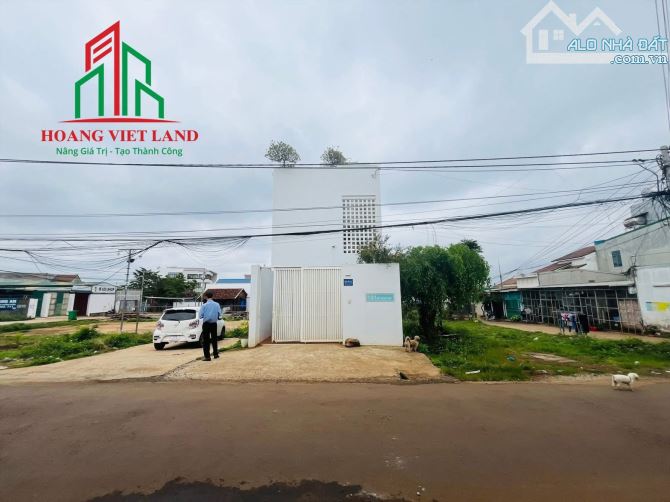 BÁN ĐẤT MẶT TIỀN ĐƯỜNG ĐỖ XUÂN HỢP - ĐOẠN SÂN BANH - GẦN KHU BIỆT THỰ MỚI.DT 5x21m