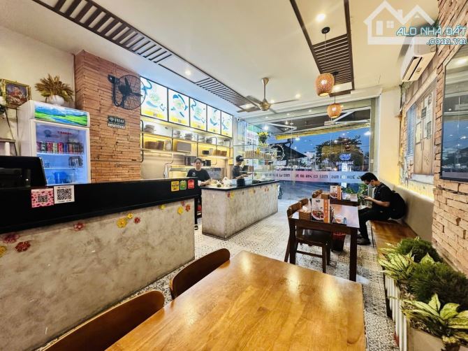 Nhà 2 mặt tiền Nguyên Văn Linh, 88m2, chỉ 15 tỷ