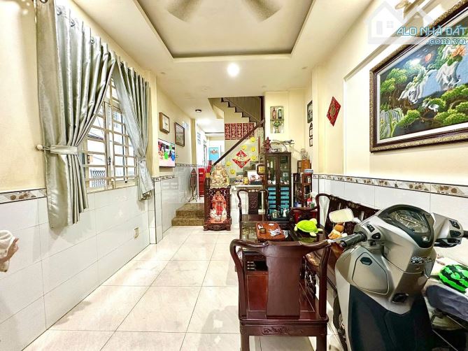 Bán nhà quận 6, Tân Hoà Đông, 38m2, nhà 4tầng, 3,5*11m, sô hồng riêng, gia 5,9tỷg