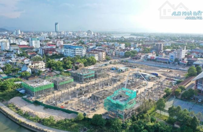 CHÍNH CHỦ BÁN ĐẤT TRUNG TÂM THÀNH PHỐ HUẾ DIỆN TICH LỚN 380M2 ĐƯỜNG 12M