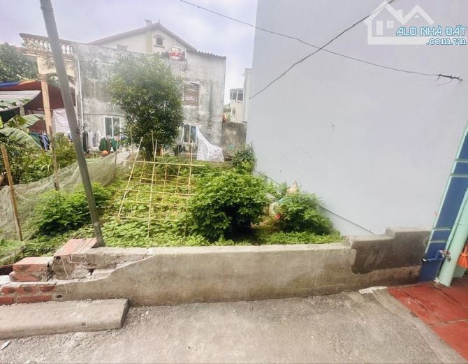 BÁN ĐẤT LÀNG CAM CỔ BI-GIA LÂM-3,65 tỷ- Ô TÔ ĐỖ CỬA-PHÂN KHÚC HIẾM 33m2-mt 4m