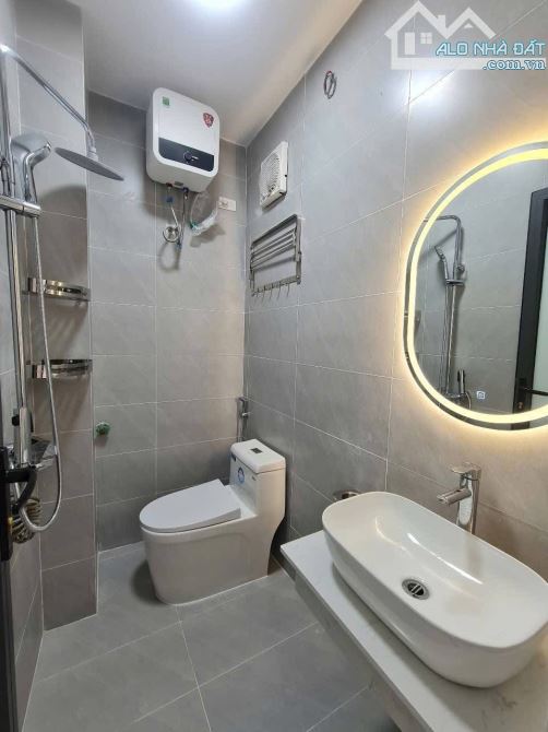 BÁN NHÀ ĐỘI CẤN, 43M2, MT 4M, 5 TẦNG, CÁCH PHỐ 50M, 2 THOÁNG TRƯỚC SAU, GIÁ 9 TỶ, NT ĐẸP - 10