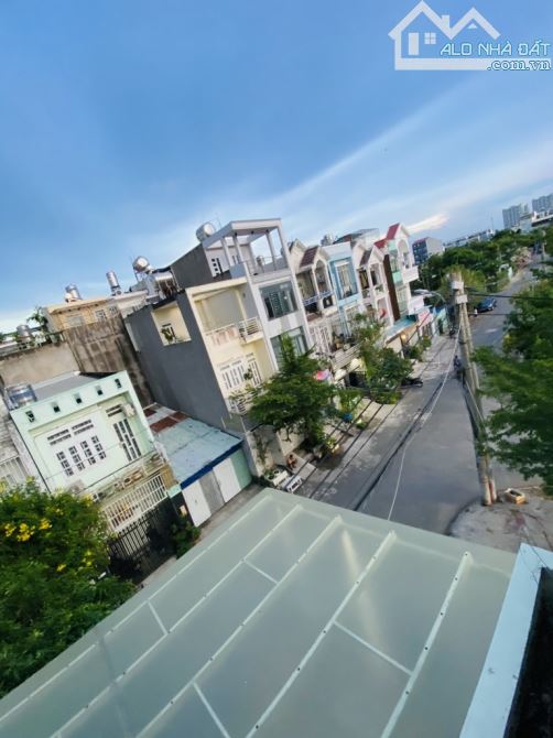 NHÀ 3 TẦNG MT ĐƯỜNG 8M, KDC SAIGON MỚI, NHỈNH 7 TỶ - 10