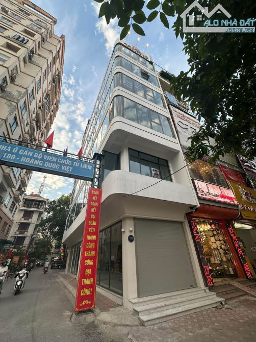 BÁN NHÀ MẶT PHỐ HOÀNG QUỐC VIỆT 90m2 - 6T THANG MÁY - 63 TỶ - LÔ GÓC 3 MẶT - KINH DOANH