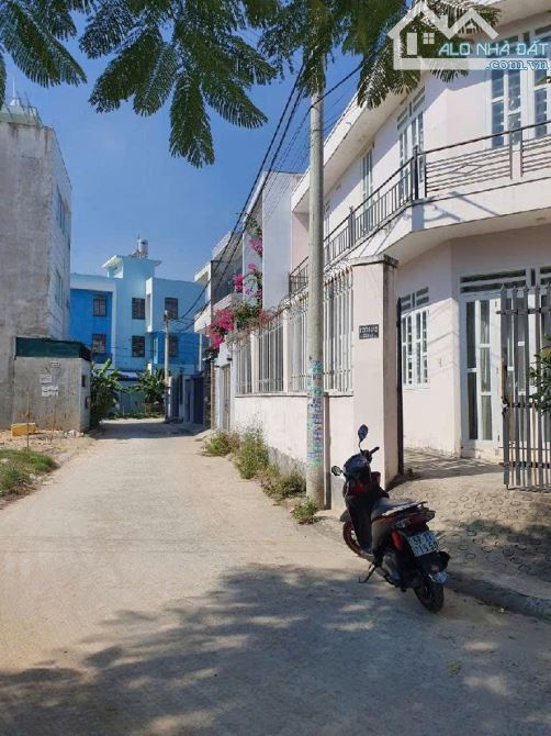 "Bán nhà 2 tầng - Đường số 2 - Tăng Nhơn Phú B -  Quận 9 .Giá bán:5, xtỷ(TL)  .Diện tích: - 1