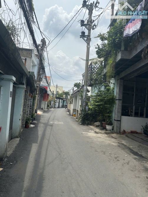 "Bán nhà 2 tầng - Đường số 8 - Tăng Nhơn Phú B - Quận 9 . Giá nhỉnh :5.xtỷ .Diện tích: 58m - 1