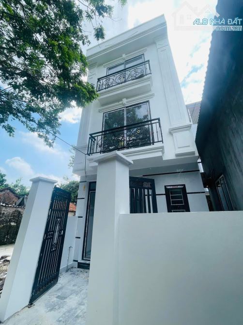 Bán nhà độc lập 3,5 tầng diện tích 67m full Thiết kế Hiện đại giá tốt - 1