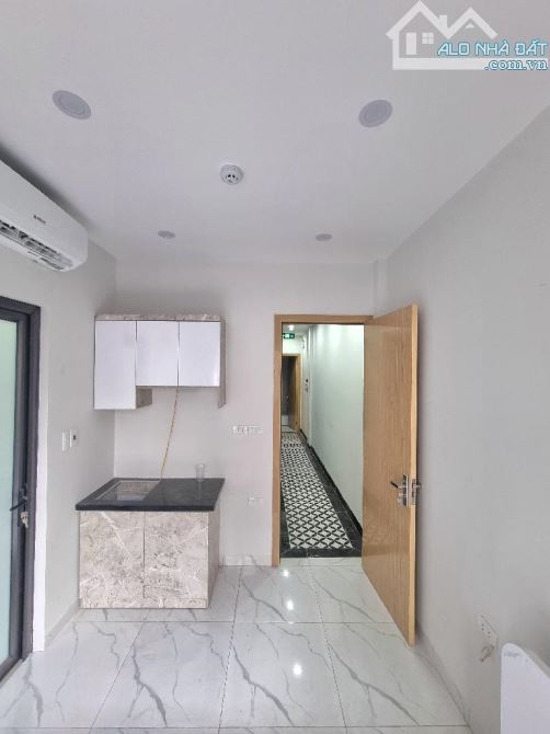 Căn hộ dịch vụ nhà chung cư mini 5 tầng 35m 8 phòng Mỹ Đình giá nhỉnh 6 tỷ