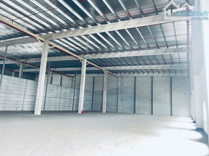 Cho thuê 2.400m2 kho/xưởng  xây mới trong Khu Công Nghiệp Bá Thiện.PCCC tự động. - 1