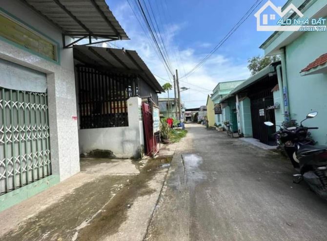 BÁN NHÀ TRỌ , ĐỨC HÒA ĐÔNG 270M2 9X30 , 16 PHÒNG CHO THUÊ , THU NHẬP 18 TRIỆU - 1