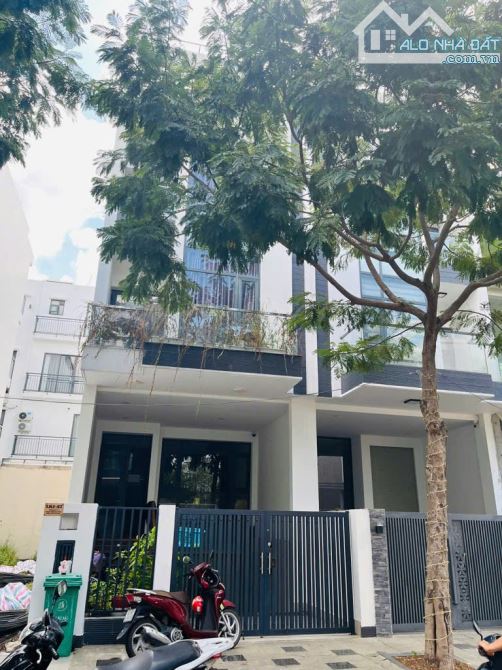 KHU COMPOUND VIP SAIGON MYSTERY VILLAS, GẦN SÔNG SÀI GÒN, 1 HẦM 4 LẦU - 1