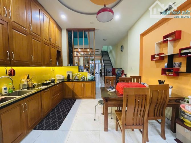 HIẾM 80M2– 6.4 TỶ TL! NGANG HIẾM 5.4M, HẺM XE HƠI, P16 Gò Vấp! - 1