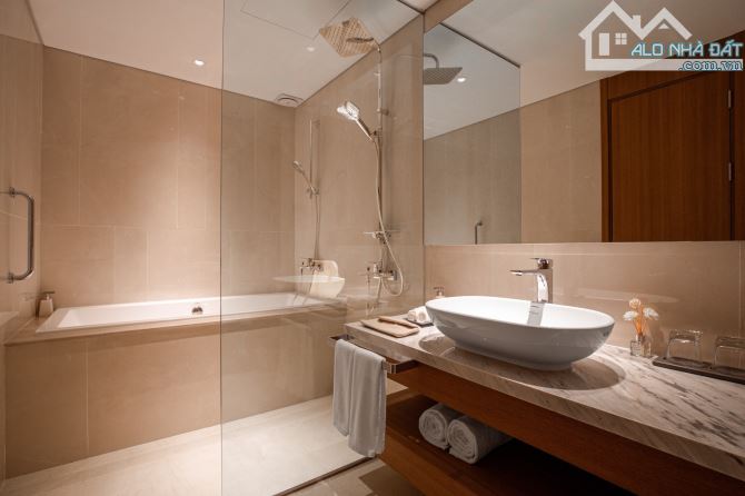 Căn hộ dịch vụ trung tâm view biển full nội thất cao cấp chỉ 3 tỷ cho thuê 20 triệu/tháng - 1