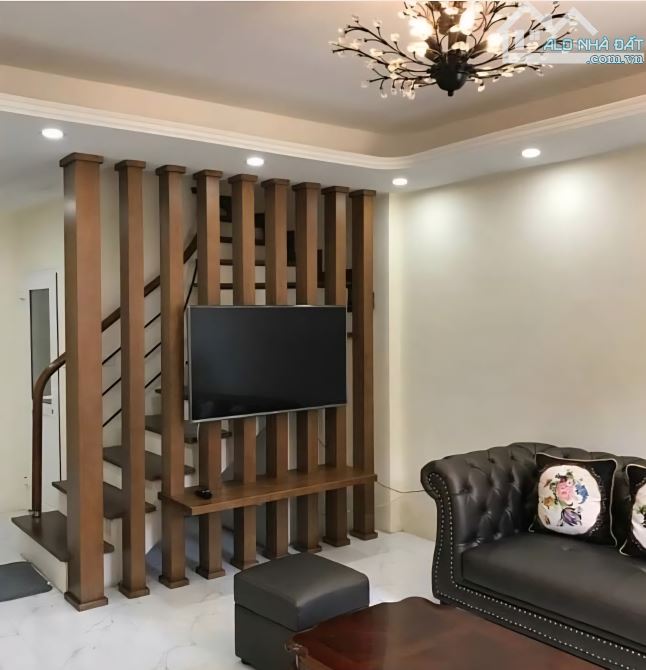 Bán nhà Đông Ngạc 42m 4 tầng mặt tiền 4m giá 7.9 tỷ - 1