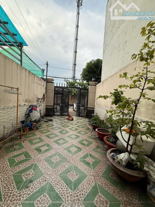 Q12 - 100m2 - Xe Hơi Ngủ Trong Nhà- 3 Tầng - nhỉnh 5 tỷ x. - 1
