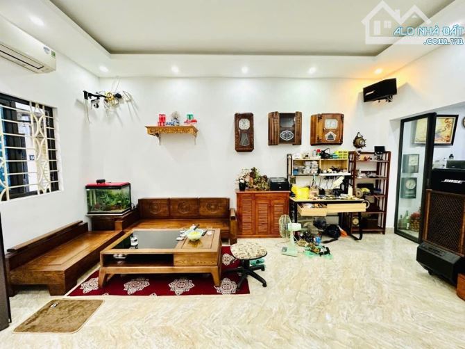 Siêu đẹp và hiếm ngõ 76 An Dương, 2 tầng xây tâm huyết, cách ô tô 30m - 1