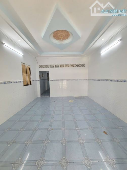 nhà cấp 4 gác lửng 67.8m2 3ty7 TL MT đường Phan Đăng Lưu p.Dĩ An - 1