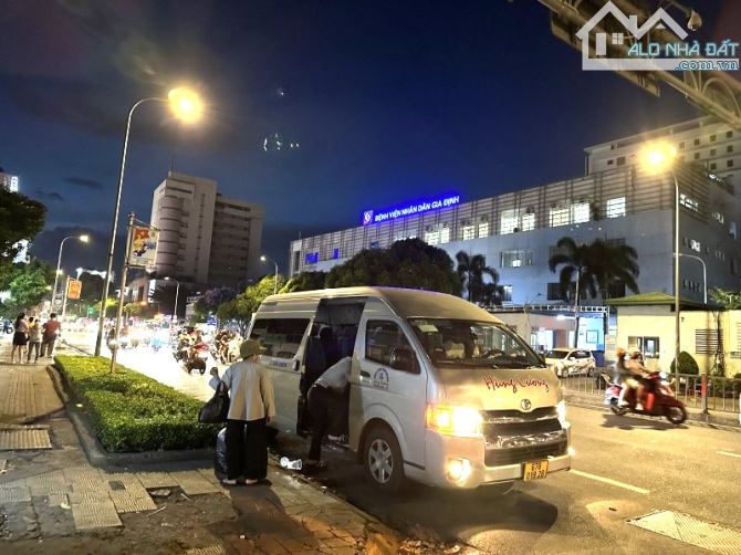 Lê Văn Duyệt – DT 4x18m – 1 Trệt 2 Lầu – Xe Hơi Đỗ Cửa – Gấp Bán Đi Mỹ - 1