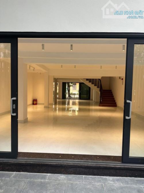 Chính chủ gửi bán biệt thự Trung Yên Trung Hoà 156m2x4T. MT 9m.Giá bán 52 tỷ. - 1