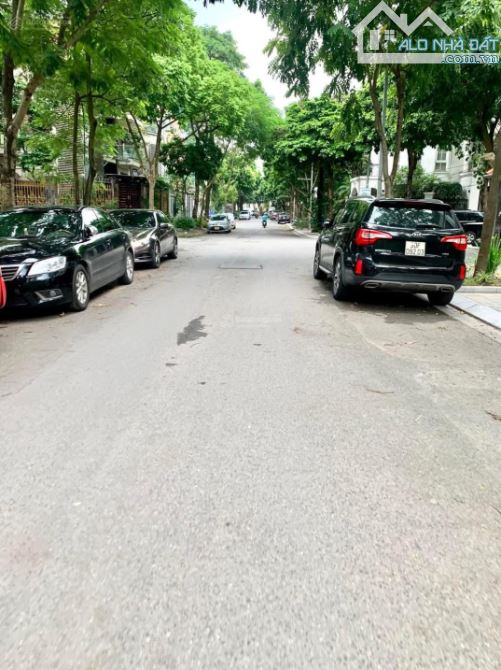 Bán biệt thự Lão Thành Cách Mạng, Trần Kim Xuyến, Yên Hoà, Cầu Giấy, lô góc, kinh doanh. - 1