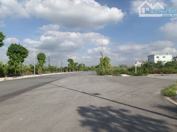 Bán 75m đất đấu giá Cự Khối dãy TT7, giá nhỉnh 14 tỷ, đường phân lô bàn cờ - 1