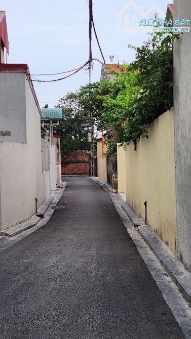Bán đất tặng nhà C4 65m gần hồ điều hòa Nam Hồng Đông Anh. Chỉ 3.2 tỷ - 1
