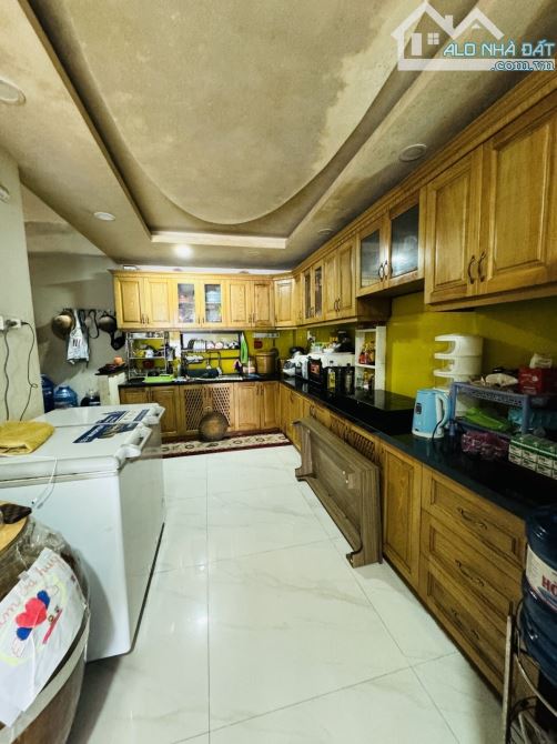 Gò Vấp - 4 tầng đường 10m - nhỉnh 6 tỷ gấp bán. - 1