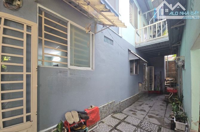 BÁN NHÀ 2 TẦNG + 150M2 NGANG KHỦNG 12M – HXH ĐƯỜNG 38, Q2 – GIÁ CHỈ 9,9TỶ - 1
