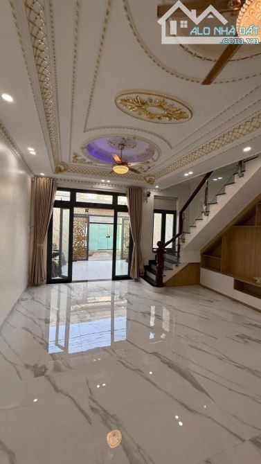 🔥NGỘP NGÂN HÀNG BÁN GẤP TRONG THÁNG -CÁCH MẠNG THÁNG TÁM -QUẬN 10 -55M² -2 TẦNG -11.9 TỶ - 1