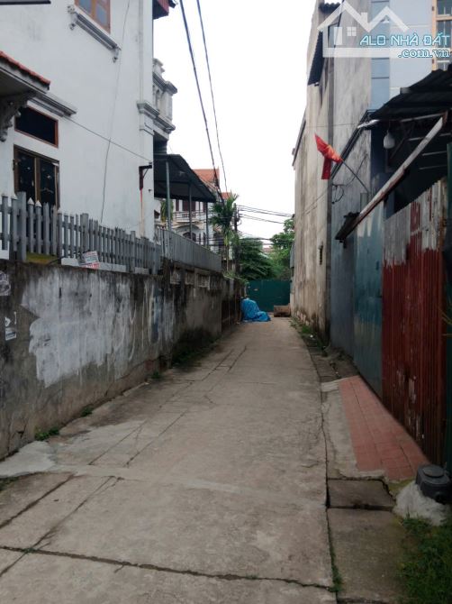 BÁN ĐẤT TẶNG NGUYÊN NHÀ 2 TẦNG - Ô TÔ VÀO - CÁCH TRỤC CHÍNH ĐÚNG 1 NHÀ - 1