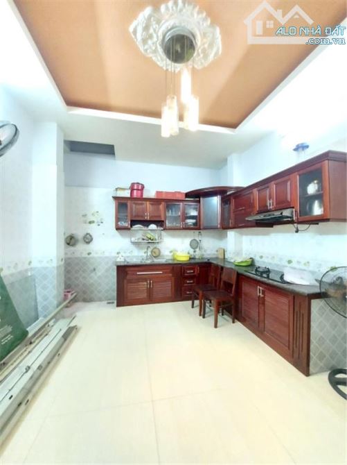🏡 Bán nhà hẻm Nguyễn Tri Phương, Q.10, nở hậu, 9.x tỷ! - 1