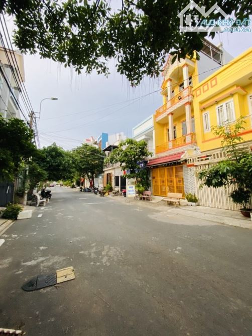 NHÀ 3 TẦNG MT ĐƯỜNG 8M, KDC SAIGON MỚI, NHỈNH 7 TỶ - 12