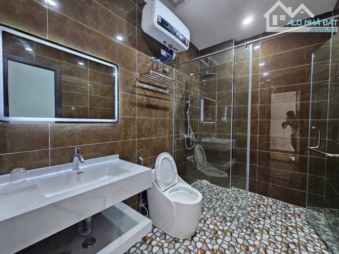 Bán nhà 3 tầng tại đường Máng Nước , An Đồng , An Dương Giá 3 ty 7 - 13