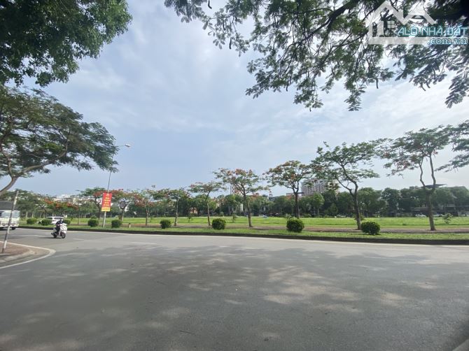 Bán nhà khu đô thị Việt Hưng 198m2 xây 4 tầng , gara ô tô , vỉa hè rộng đường ô tô tránh - 15