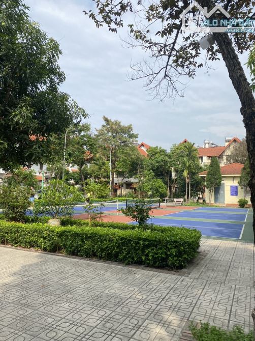 Bán nhà khu đô thị Việt Hưng 198m2 xây 4 tầng , gara ô tô , vỉa hè rộng đường ô tô tránh - 16
