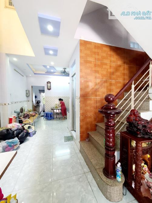 Bán nhà 4 tầng 7pn - 90m2 - 5x18 - Mặt tiền KD đường số 14, Lê Văn Quới - Bình Tân giáp TP - 2