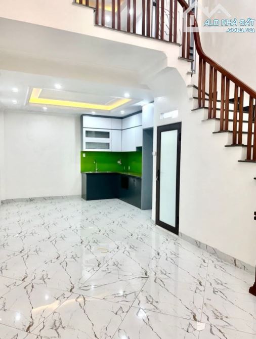 HIẾM: BÁN NHÀ 5,2 TỶ, DT 30M, 5 TẦNG PHỐ LÃNG YÊN - HBT, GẦN TRƯỜNG, CHỢ, NGÕ NÔNG, THÔNG - 2