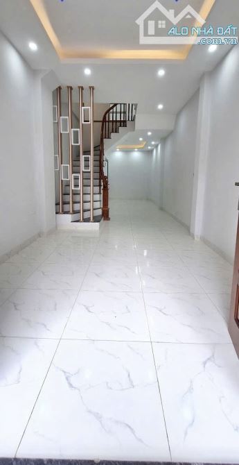 NHÀ DÂN XÂY 5 tầng , OTO GẦN , sát chợ , trường học các cấp , KDT HINODE KIM CHUNG . - 2
