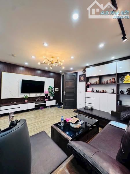 Giảm 100tr- Bán gấp căn 112m2 - 3PN- CC Bình Vượng Tower - full đồ- có sổ đỏ - nhỉnh 5 tỷ - 2