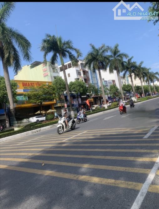 🌟🏆🏩Thiết thực và hiện hửu. Mặt tiền kd đỉnh của chóp. 132m2, ngang7,2m. 18,6 tỹ - 2