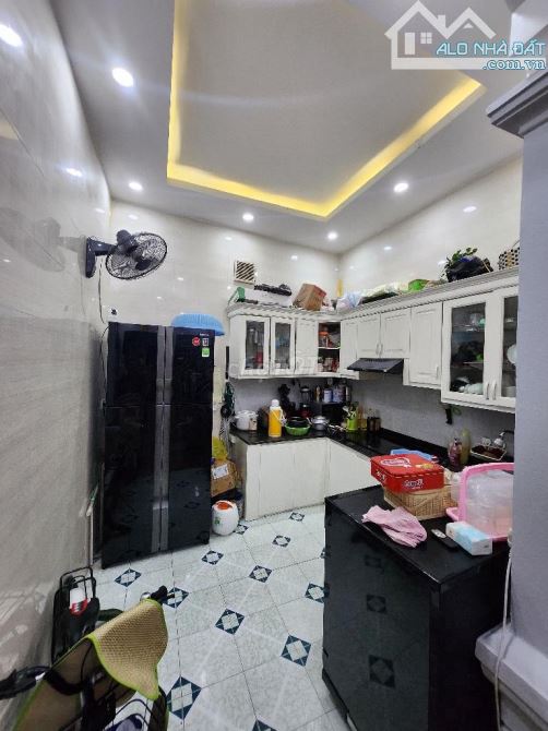 Nhà trung tâm Thủ Đức 102m², Kha Vạn Cân, Linh Chiểu, ngang 6m giá nhỉnh 4 tỷ - 2