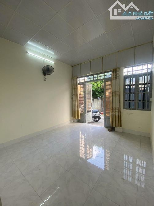 Nhà cấp 4 đường Phan Thị Hùm, phường TRUNG MỸ TÂY, Q12, dt 45m2 (3,9mx12m). Hẻm Ôtô. 3,4Tỷ - 2