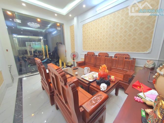 VỊ TRÍ ĐẮC ĐỊA, NHÀ DÂN MỚI XÂY 5 TẦNG, 43M, Ô TÔ TẢI ĐỖ CỬA, GẦN ROYAL CITY, THANH XUÂN - 2