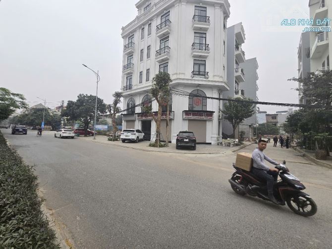 Bán đất gần cổng đô thị Hinode Royal Park, 140 m2, giá tốt. - 2