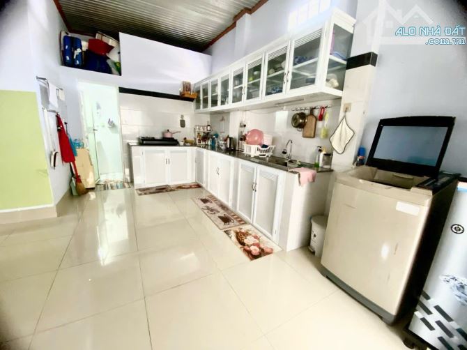 Cần bán nhà cấp 4 thuộc P.Phước Nguyên - Giá bán: 3,8 tỷ; DT: 96m2 tại Bà Rịa Vũng Tàu - 2
